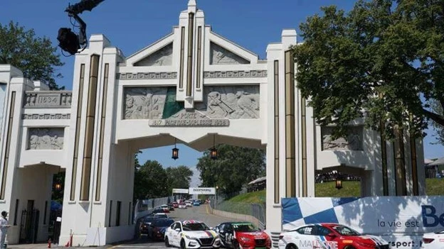 GP3R street racetrack archway with race cars