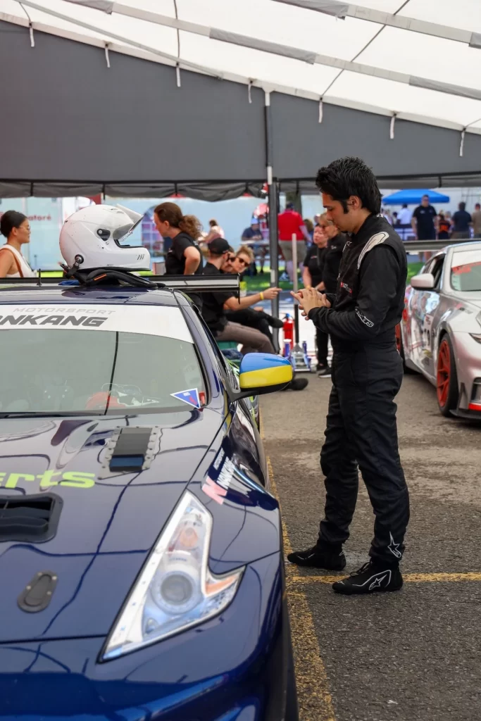 Michael Habrich preparing his blue Solidxperts racing Nissan 370Z at GP3R